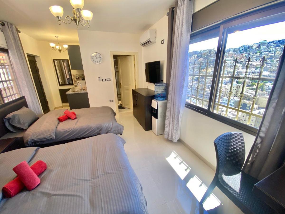 Villa Mira Guesthouse 2 - Downtown Central Amman - Al Diyrih Dış mekan fotoğraf