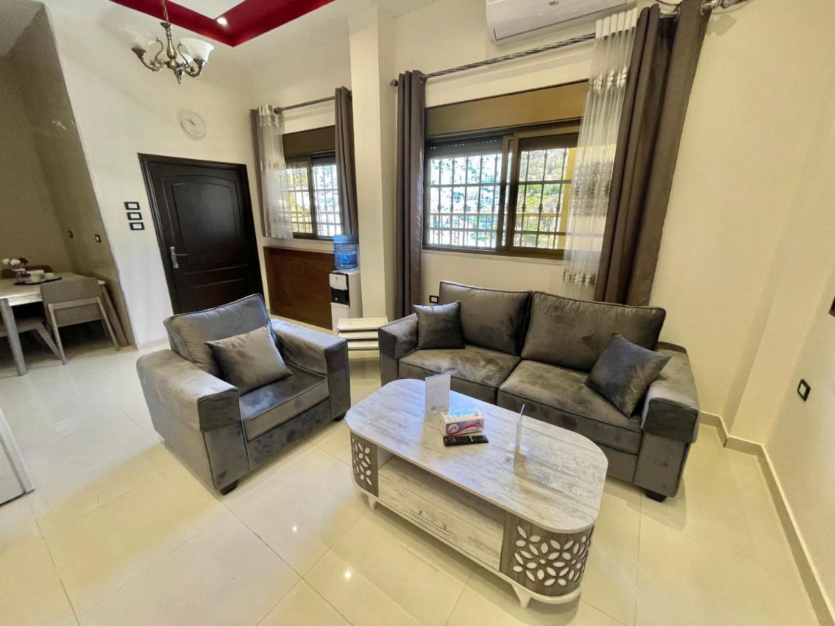 Villa Mira Guesthouse 2 - Downtown Central Amman - Al Diyrih Dış mekan fotoğraf